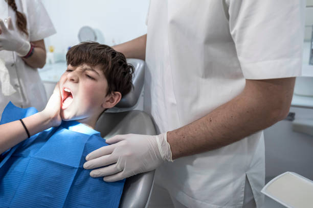 Best Weekend Emergency Dentist in Nash, TX